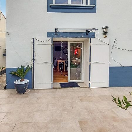Amazing Apartment In Balaruc Les Bains With Wifi Exterior photo